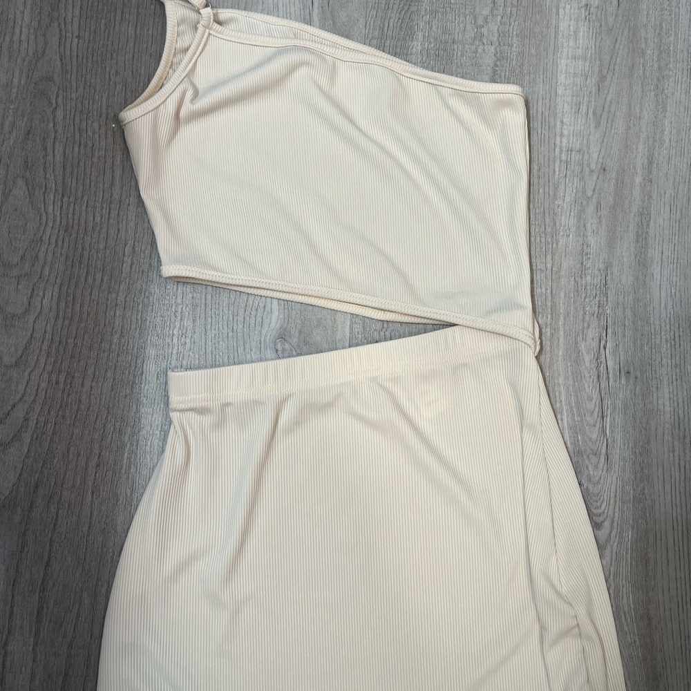 High waisted skirt with built in crop top !